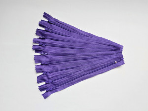 Fermoare fusta #3 - 20 cm mov cod192
