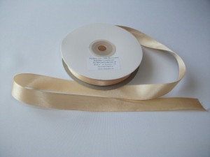 Panglica satinata ambele fete 20 mm bej
