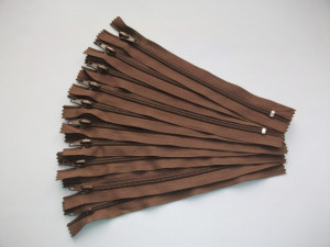 Fermoare pantaloni #5 - 20 cm maro