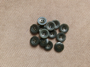 Nasturi pantaloni negru verzui 14mm (M24)
