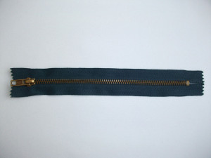 Fermoare fixe #4 metal 10 cm bleumarin cu dinti auriu arhaic