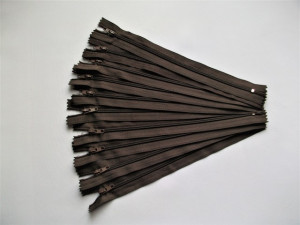 Fermoare fusta #3 - 20 cm maro inchis cod302