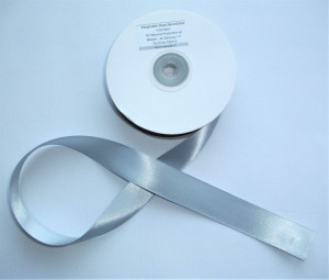 Panglica satinata ambele fete 25 mm gri