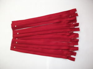 Fermoare fusta #3 - 20 cm rosu
