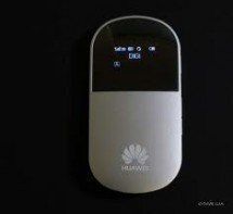Router/Modem 3G Huawei E5832S MiFi Portabil Hotspot + Incarcator auto