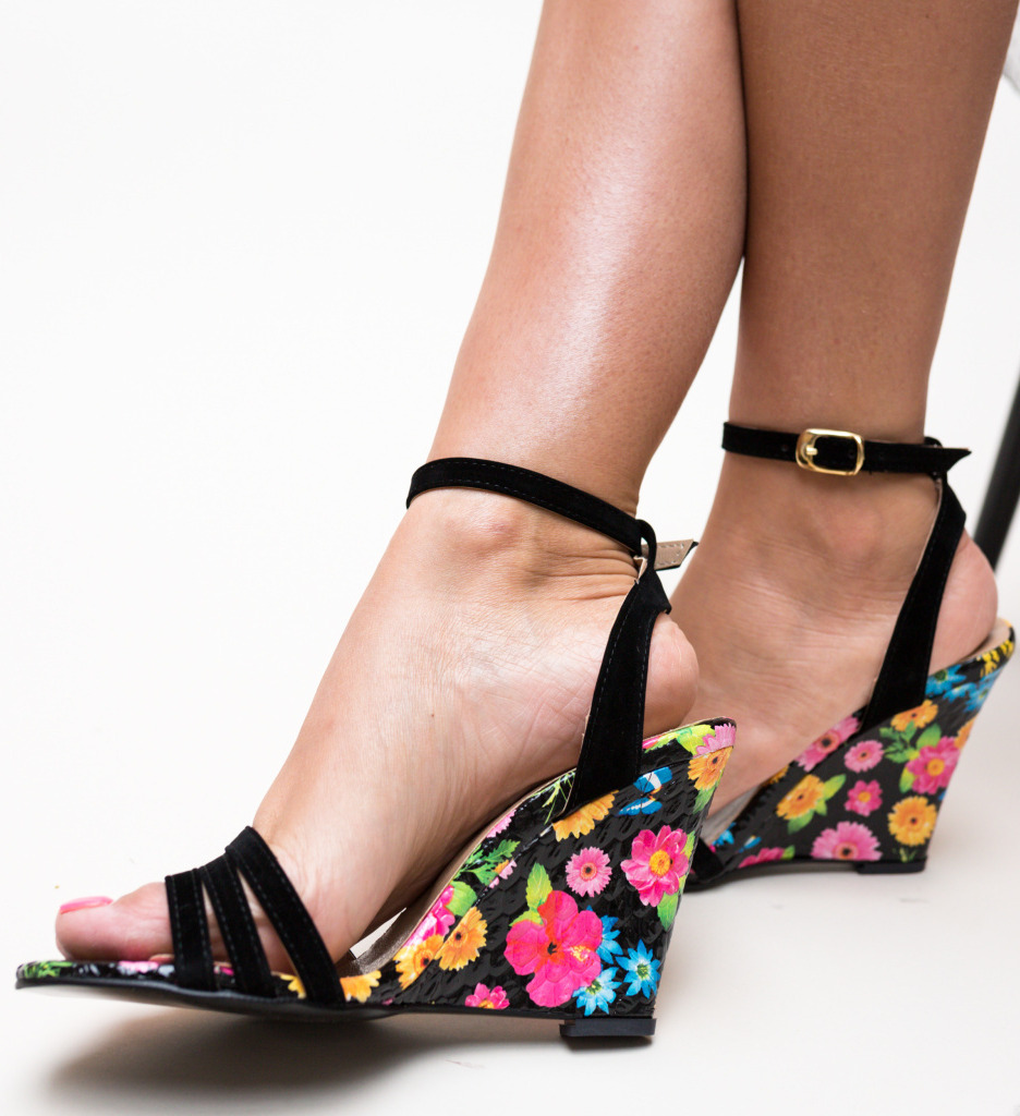 Platforme cruston negre