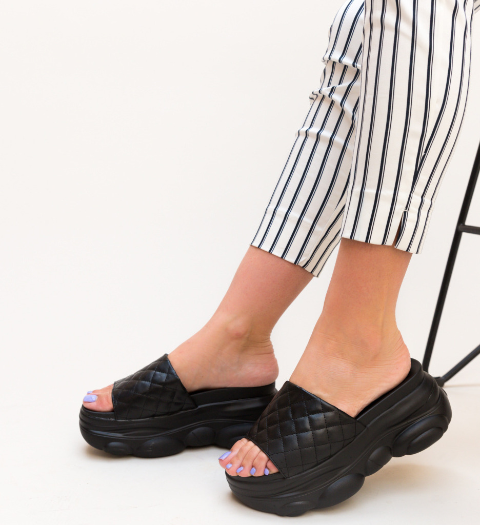 Platforme davay negre