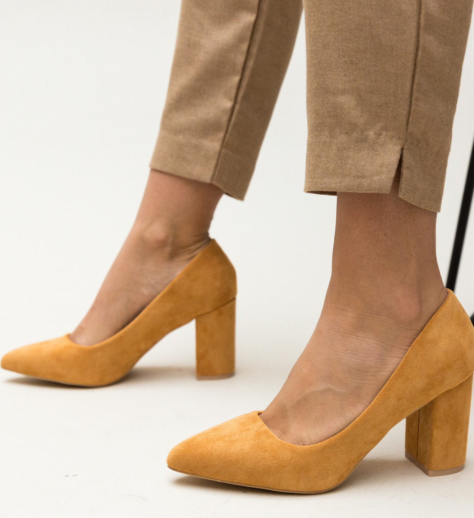 Pantofi Faulker Camel
