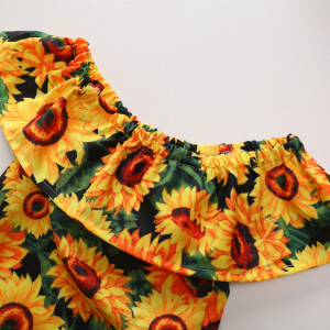 Costumas cu pantaloni verzi - Floarea soarelui