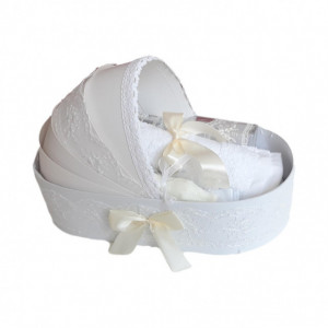 Lumanare botez tul ivoire cu ursuleti si trusou botez in landou, decor dantela, Denikos® 596