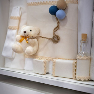 Trusou botez BALOANE CREM