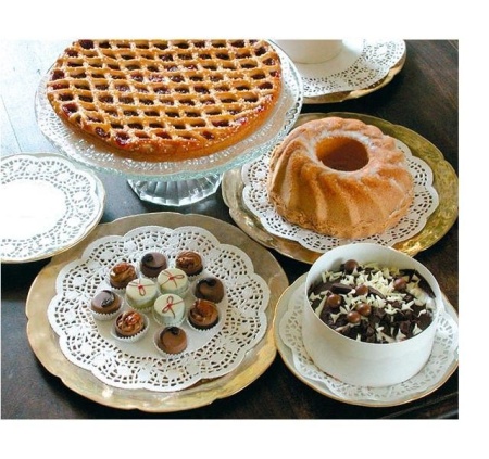 Set dantela hartie pentru platouri tort - 4 buc