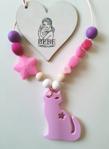 Colier de babywearing, alaptare si dentitie din silicon - Pink Cat