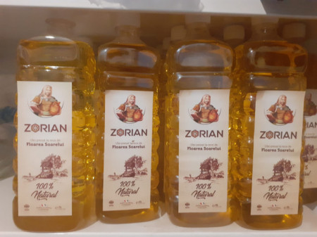 Ulei presat la rece de Floarea soarelui, productie 100% locala din Iasi tot lantul de productie si ambalare
