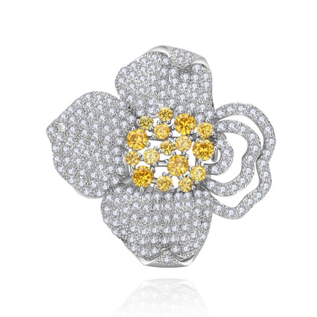 Brosa cu cristale Thea