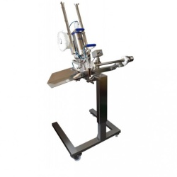 Masina de clipsat semiautomata