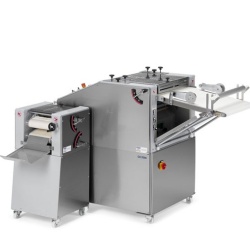 Masina de rulat croissante GC200