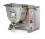 Masina de tocat carne cu malaxor, 800 kg/h