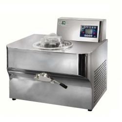 Masina pentru preparat creme, 7kg