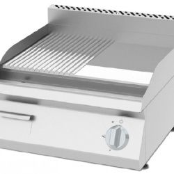 Grill electric cu suprafata neteda/striata