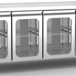 Masa frigorifica ventilata GN 1/1 - 600x400 cu 3 usi de sticla