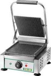 Toaster simplu cu mecanism prin apasare pe placi