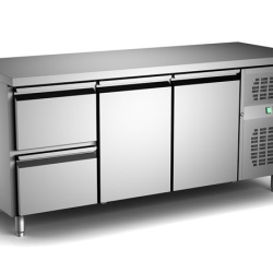 Masa frigorifica ventilata GN 1/1 - 600x400 cu 2 usi si 2 sertare