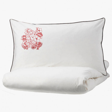 Lenjerie Ranforce -145 gr/mp - Pat Dublu cu Fete de perna brodate - Model floral 2 - Rosu 2