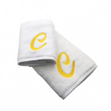 Set 2 Prosoape baie Brodate Alb cu broderie color, Model Initiala, bumbac 100%