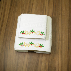 Set 2 Prosoape baie Brodate Alb cu broderie color, Model Craciun 2, bumbac 100%