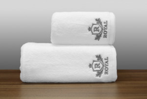 Set 2 Prosoape baie Brodate, Model Royal, Prosoape HOTEL, bumbac 100%, alb, 70x140cm+50x90cm-650gr/mp