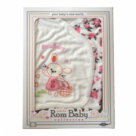 Set nou nascuti 0-3 luni 100% bumbac din 5 piese: pantaloni cu botosel, bluzita cu capse, bavetica, caciulita, manusi, model alb/roz cu iepuras