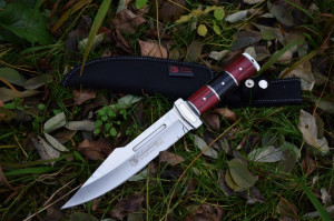 Cutit de vanatoare 30.5 cm, full tang, design deosebit, teaca inclusa