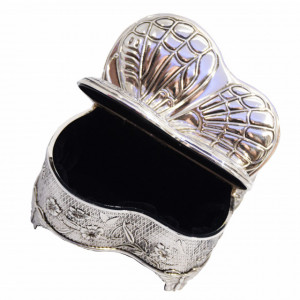 Caseta antimoniu metalica Pufo Butterfly pentru depozitare si organizare bijuterii si accesorii, model in forma de fluture, argintiu