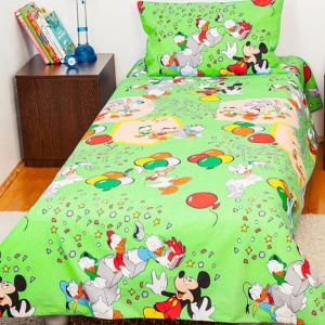 Lenjerie de pat copii Mickey Party fundal verde