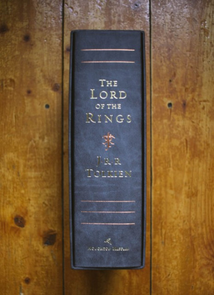 J.R.R. Tolkien - The Lord of The Rings (50th Anniversary Edition) (editie hardcover, bibliofila, in limba engleza, in caseta speciala)