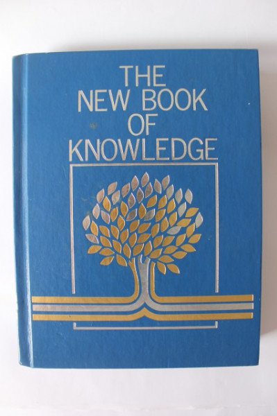 Colectiv autori - The new book of knowledge (enciclopedie in limba engleza, editie hardcover)