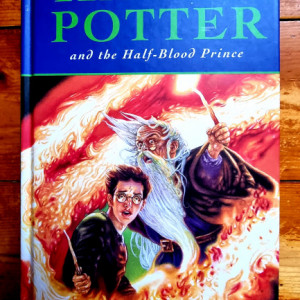 J. K. Rowling - Harry Potter and the Half-Blood Prince (first edition, hardcover)