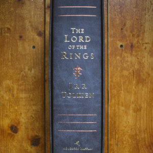J.R.R. Tolkien - The Lord of The Rings (50th Anniversary Edition) (editie hardcover, bibliofila, in limba engleza, in caseta speciala)