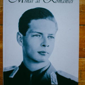 Radu Principe de Hohenzollern-Veringen - Mihai I al Romaniei (cu autografele Familiei Regale a Romaniei: Mihai I al Romaniei, Ana a Romaniei, Principesa Margareta a Romaniei, Principele Radu al Romaniei)