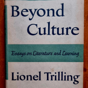 Lionel Trilling - Beyond Culture. Essays on Litterature and Learning (editie hardcover)