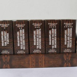 William Shakespeare - Scrieri esentiale I (5 vol. in caseta speciala, format liliput, editie bilingva romano-engleza, hardcover)