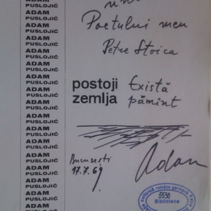 Adam Puslojic - Postoji zemlja (editie in limba sarba, cu autograf)