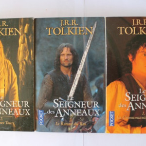 J.R.R. Tolkien - Le Seigneur des Anneaux (La communaute de l`Anneau. Les deux tours. Le retour de roi, 3 vol.)