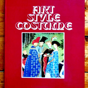 Adina Nanu - Art Style Costume (editie hardcover, in limba engleza)