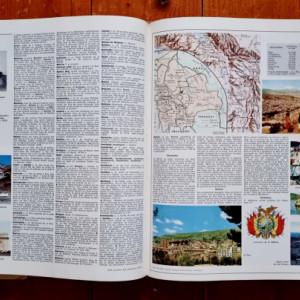 Larousse. Trois volumes en couleurs (3 vol., editie hardcover)