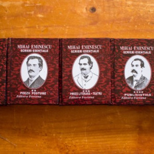 Mihai Eminescu - Scrieri esentiale (5 vol. in caseta speciala, format liliput, hardcover)