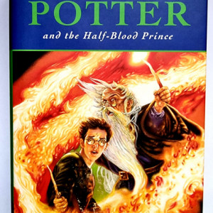 J. K. Rowling - Harry Potter and the Half-Blood Prince (first edition, hardcover)