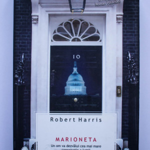 Robert Harris - Marioneta