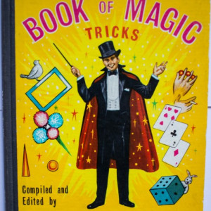 Will Dexter - The illustrated Book of Magic Tricks (editie hardcover, in limba engleza)